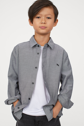 La chemise à broderie